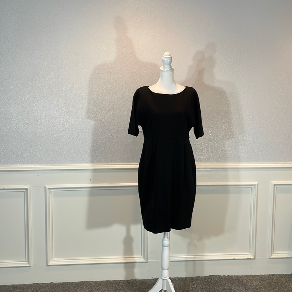 Ann Taylor black short-sleeved cocktail dress
